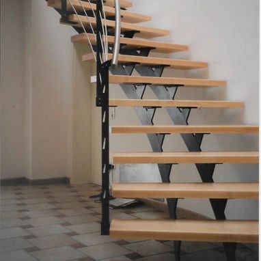 Treppe gewendelt Hoffmann.jpg